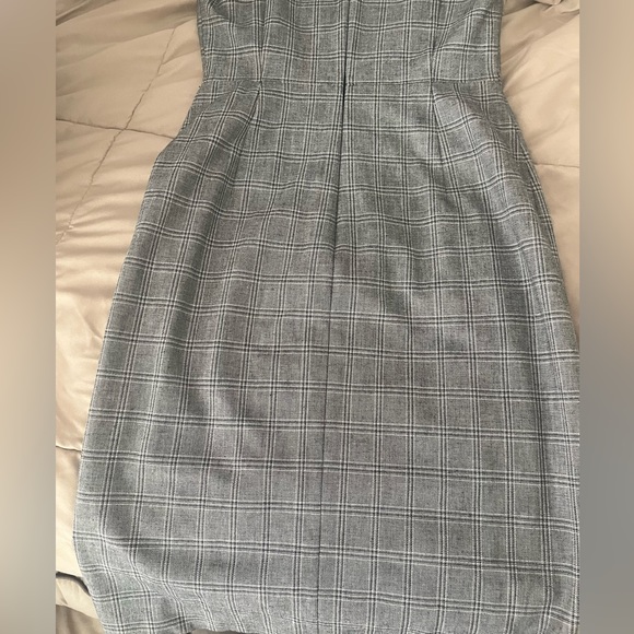 Elegant Banana Republic dress - Picture 4 of 6